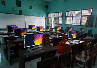 LAB Komputer Busana