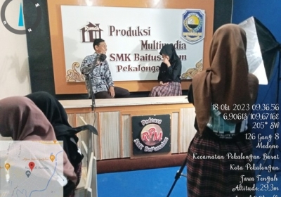 Pembelajaran siswa kelas XI pengambilan video podcast & Proses Editing Video 