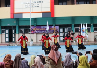 Porseni Penampilan dari siswa-siswi SMK Baitussalam