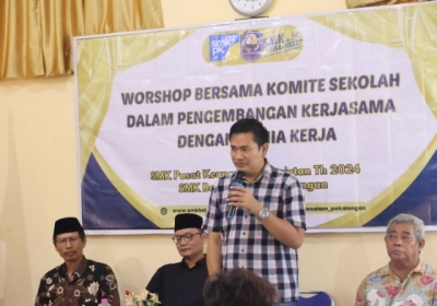 WORKSHOP BERSAMA KOMITE SEKOLAH DALAM PENGEMBANGAN KERJASAMA DENGAN DUDI