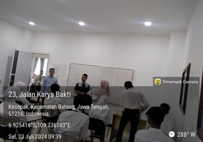 Penyerahan Dari SMK Baitussalam