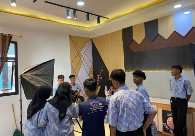 Praktisi Dunia Kerja Mengajar Di SMK Bersama WPiTV