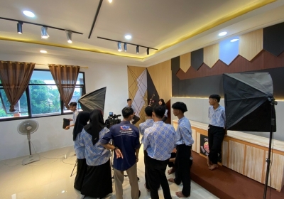 Praktisi Dunia Kerja Mengajar Di SMK Bersama WPiTV