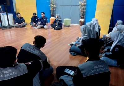 Pembelajaran dari industri program keahlian DKV di WPiTV