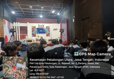 Pembelajaran dari industri program keahlian DKV di BatikTV