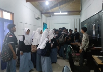 Pembelajaran dari industri program keahlian DKV di BatikTV