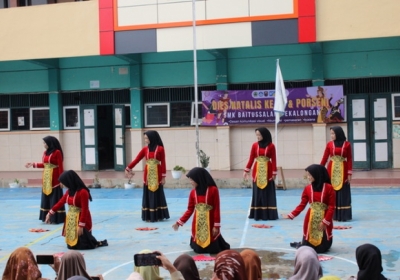 Porseni Penampilan dari siswa-siswi SMK Baitussalam