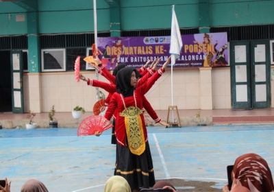 Porseni Penampilan dari siswa-siswi SMK Baitussalam