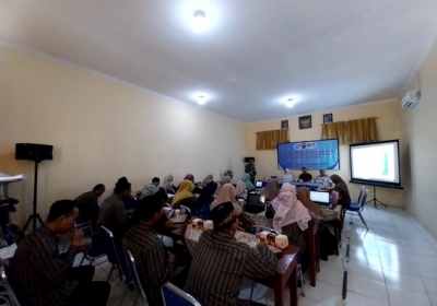 Workshop Bersama Komite Sekolah Dalam Pengembangan Kerja sama dengan dunia kerja