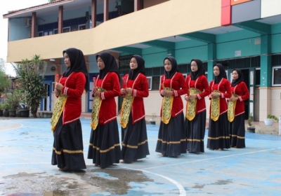 Porseni Penampilan dari siswa-siswi SMK Baitussalam