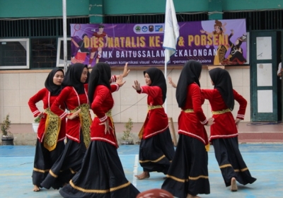 Porseni Penampilan dari siswa-siswi SMK Baitussalam