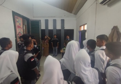 Pembelajaran dari industri program keahlian DKV di BatikTV